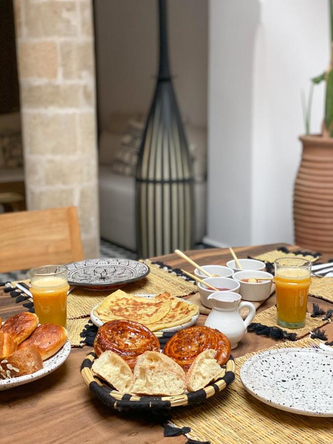 Riad Le Pelerin Marrakesh Bagian luar foto